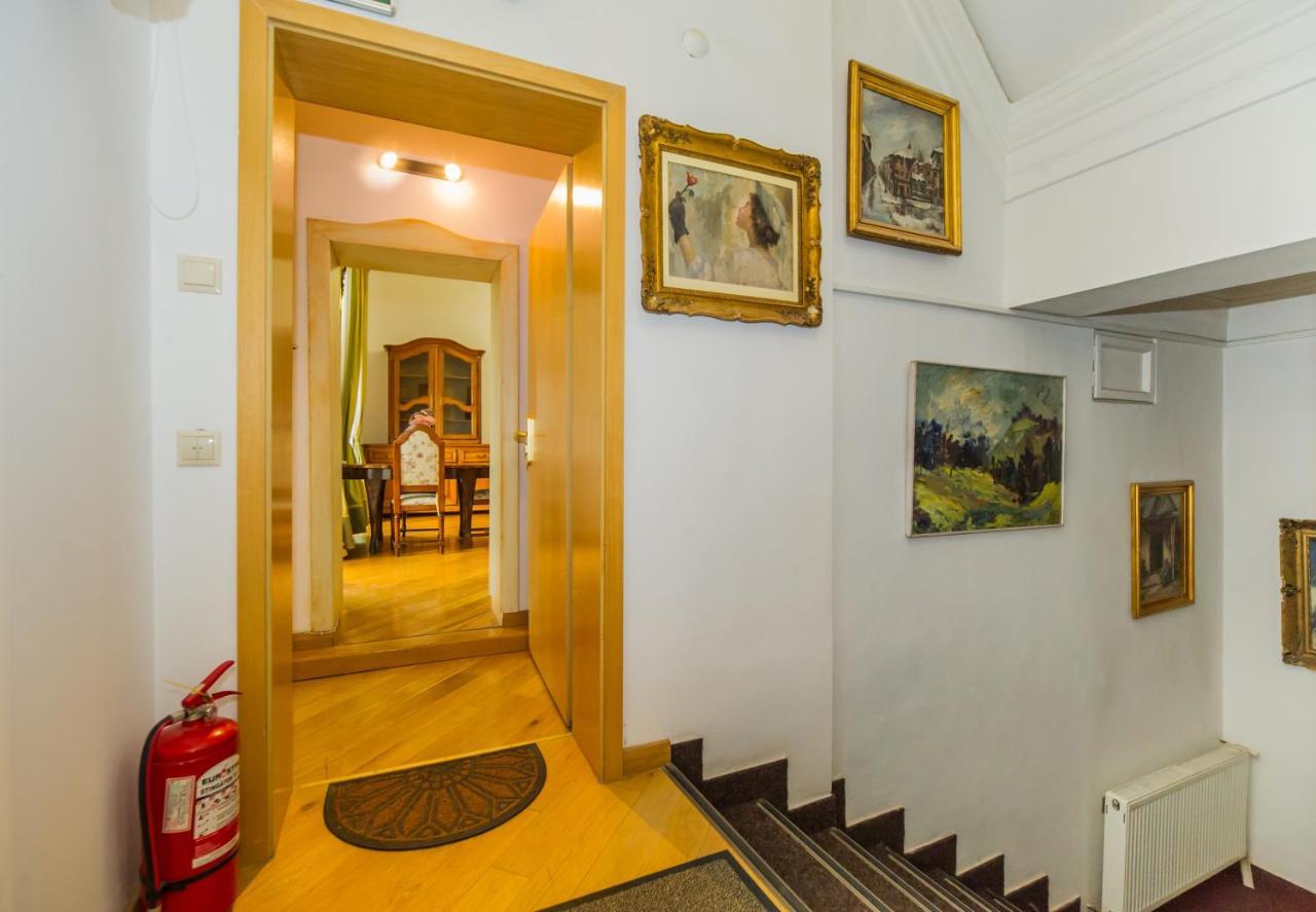 Kronhaus Brašov Exteriér fotografie